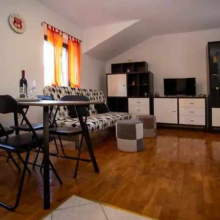 Apartment Kika Pula