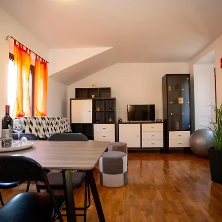 Apartment Kika *