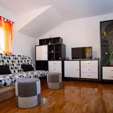 Apartment Kika Pula
